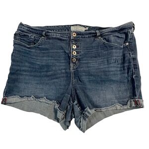 Plus Size Torrid Denim Short Button Fly Cuffed Frayed Women Size 22 Inseam 4 in
